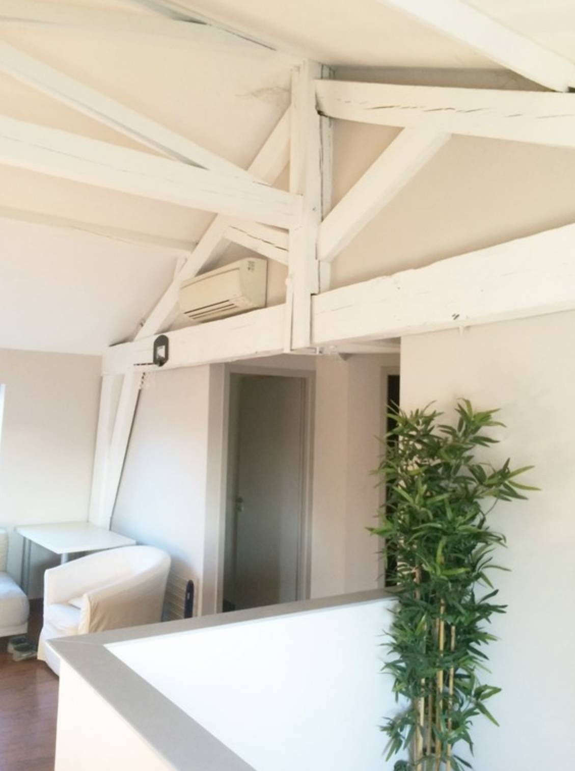 Transformation d’un duplex au-dessus d’un salon de coiffure à Saint Médard en Jalles