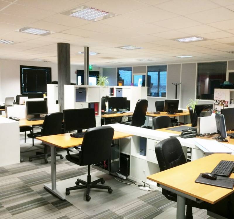 Aménagement bureau Artigues avec meubles ikéa